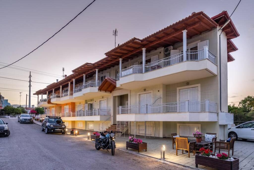 Eagle'S Nest City Apartments Эйон Экстерьер фото
