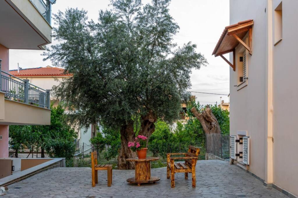 Eagle'S Nest City Apartments Эйон Экстерьер фото